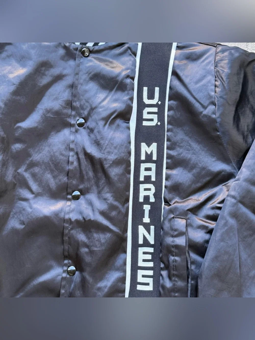 Vintage 80’s 90’s US MARINES Quilted Satin Bomber Jacket